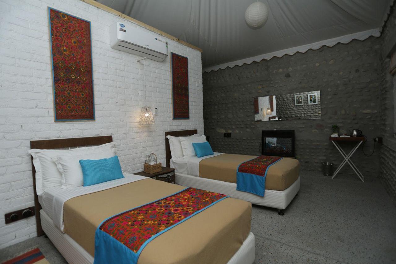 Anand At The Satluj Hotel Anandpur Sāhib Buitenkant foto