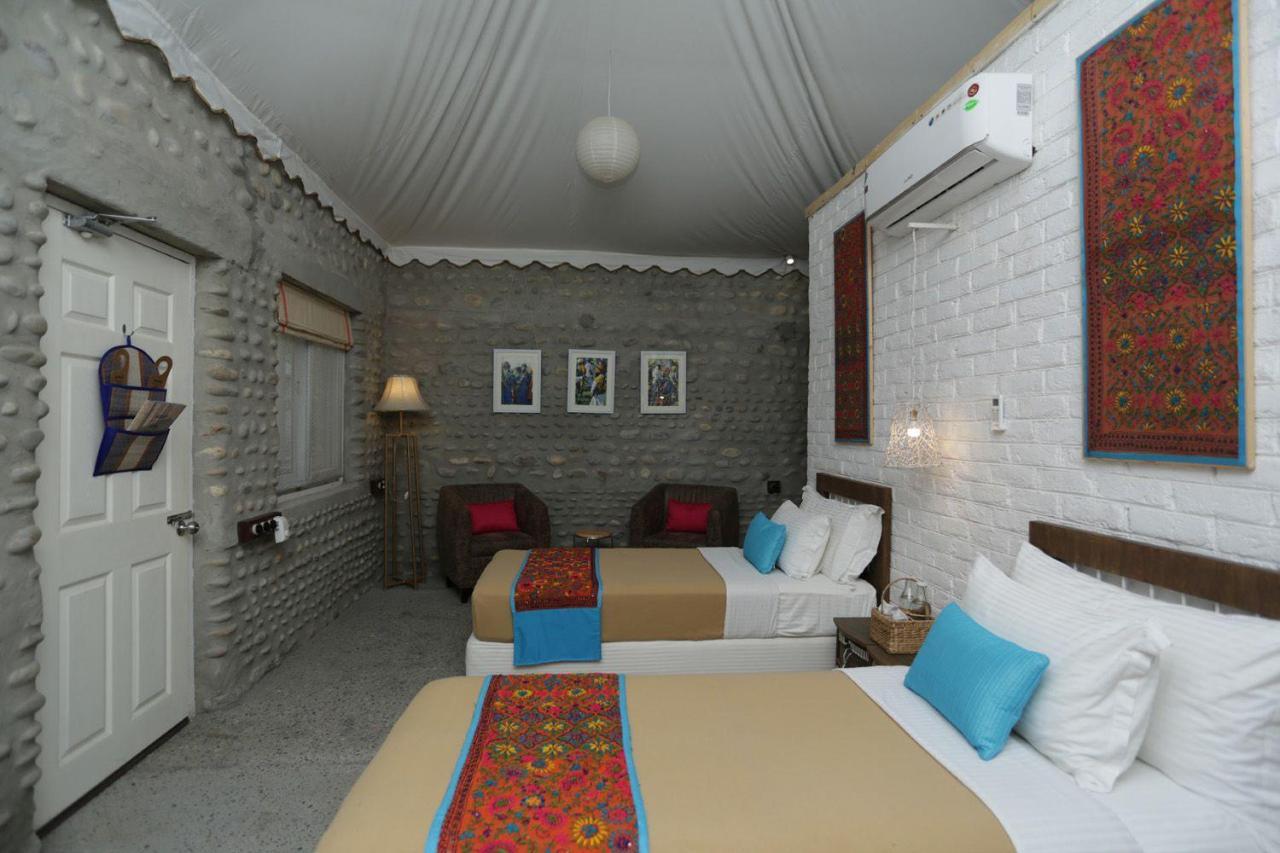 Anand At The Satluj Hotel Anandpur Sāhib Buitenkant foto